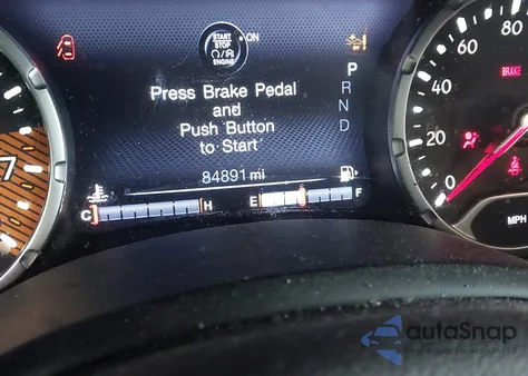 2021 Jeep Renegade Latitude 4X4 из США, поврежденный, VIN ZACNJDBB0MPM46090